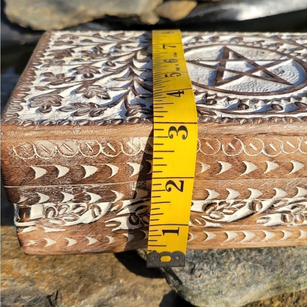 Pentacle Handcarved Storage Box - Picture 14 of 16